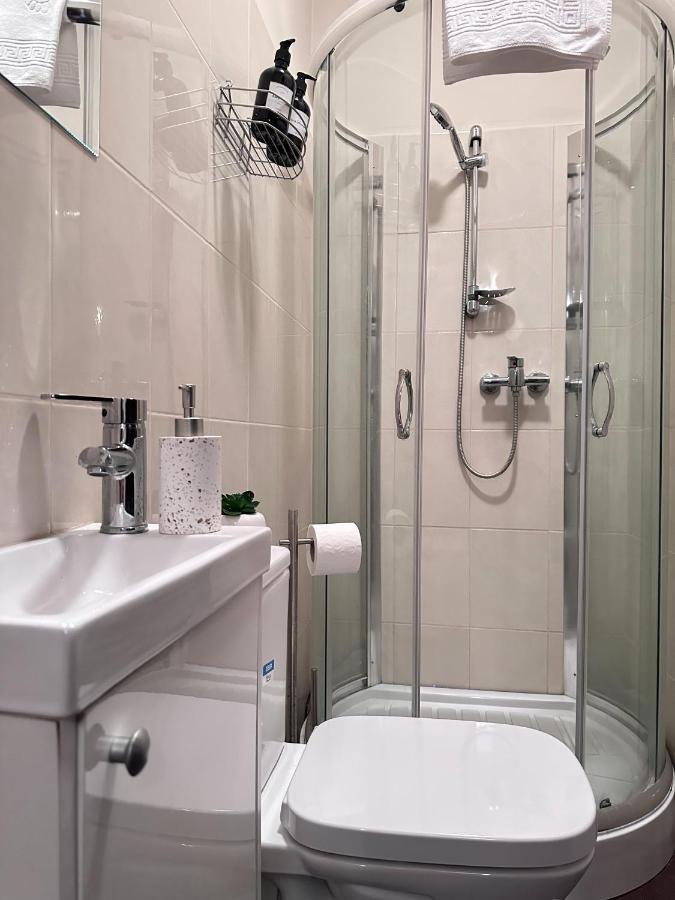 Holiday Apartments Букурещ Екстериор снимка