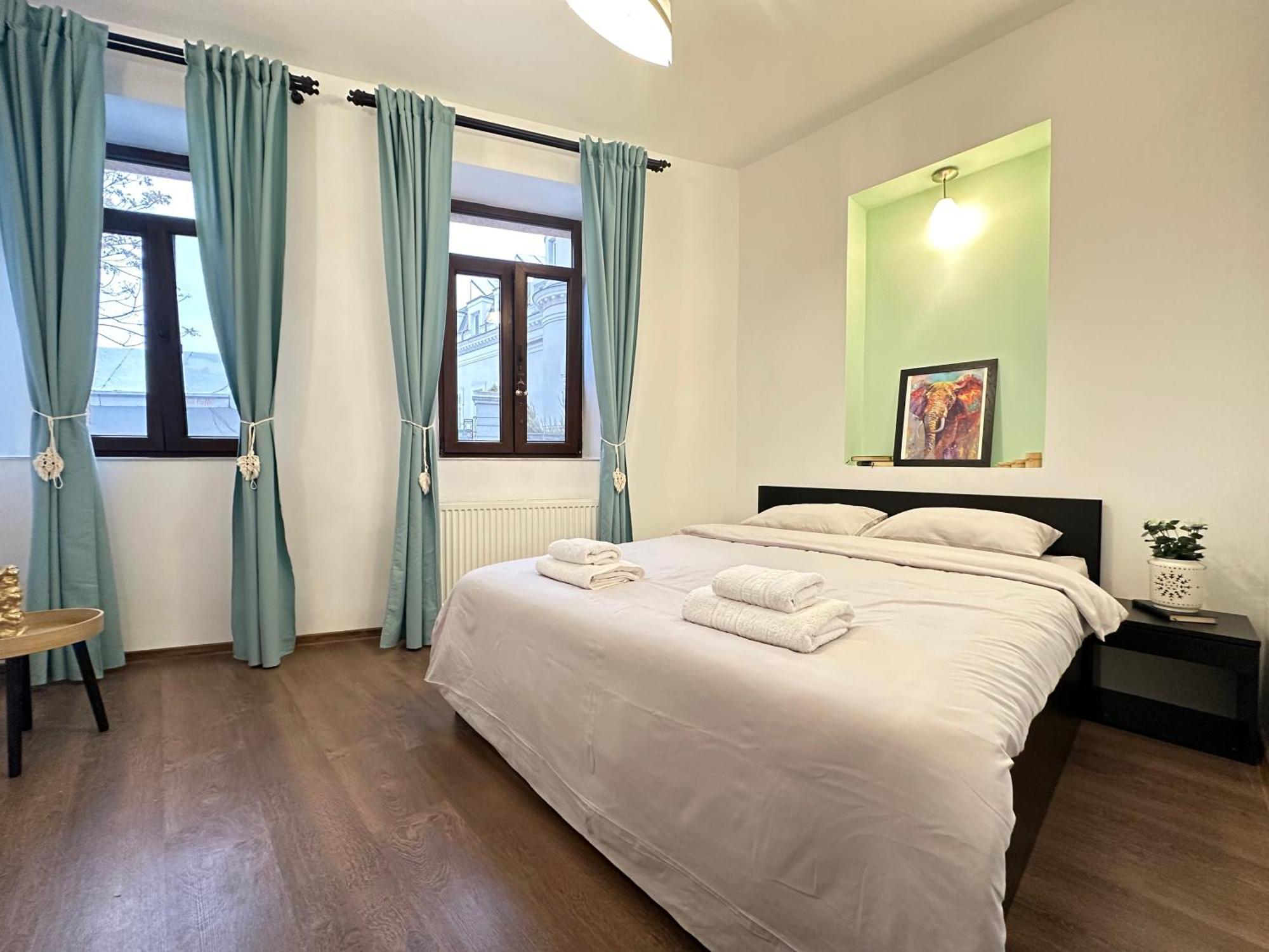 Holiday Apartments Букурещ Екстериор снимка