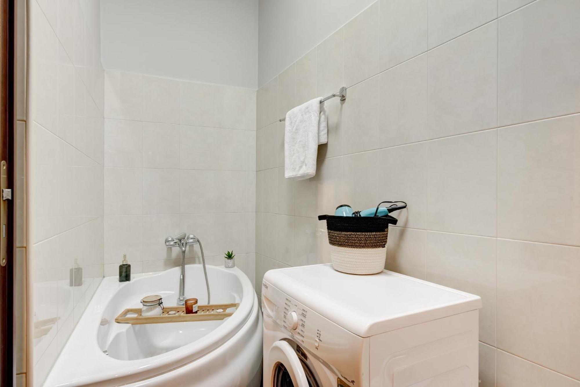 Holiday Apartments Букурещ Екстериор снимка