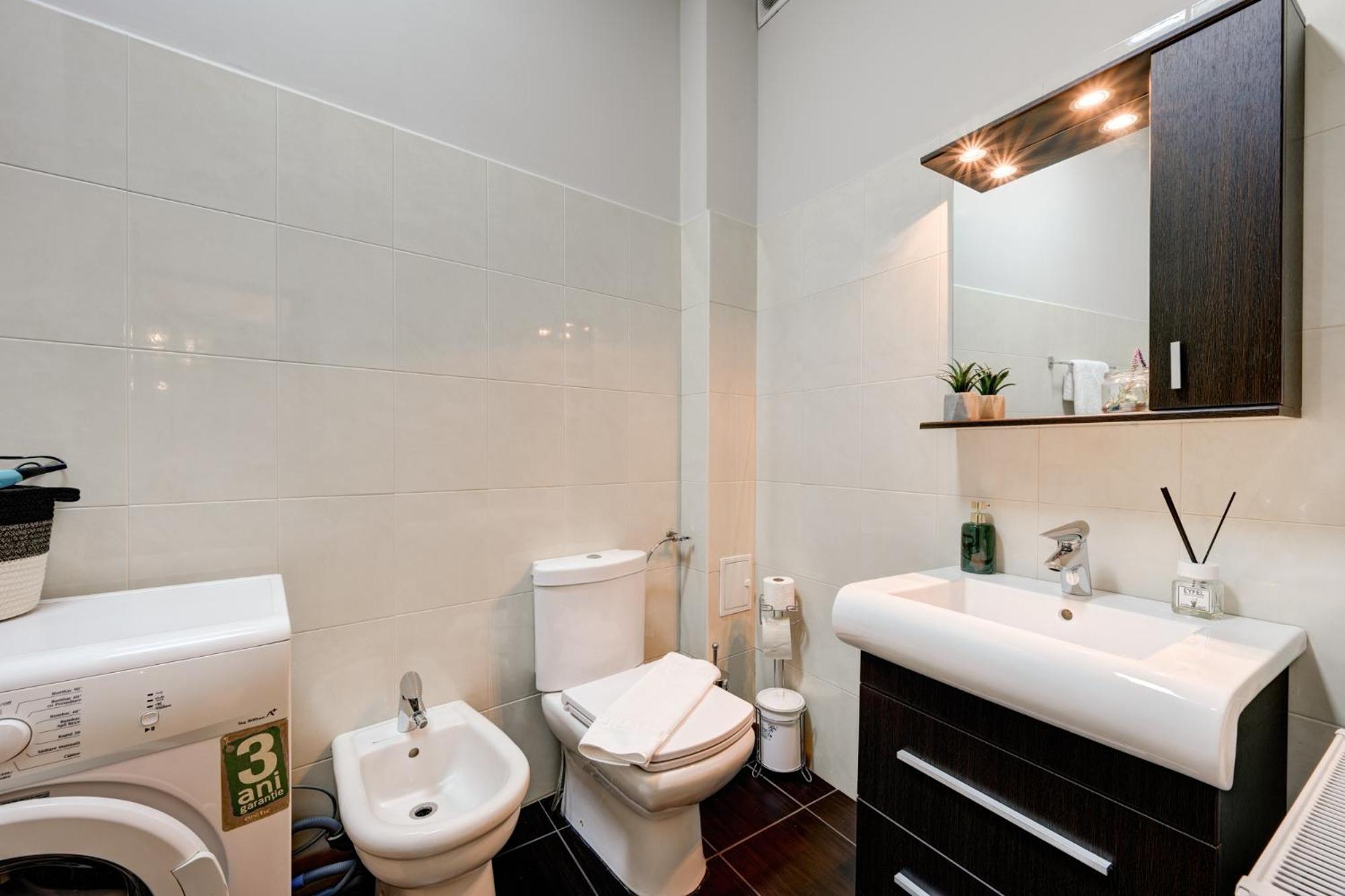 Holiday Apartments Букурещ Екстериор снимка