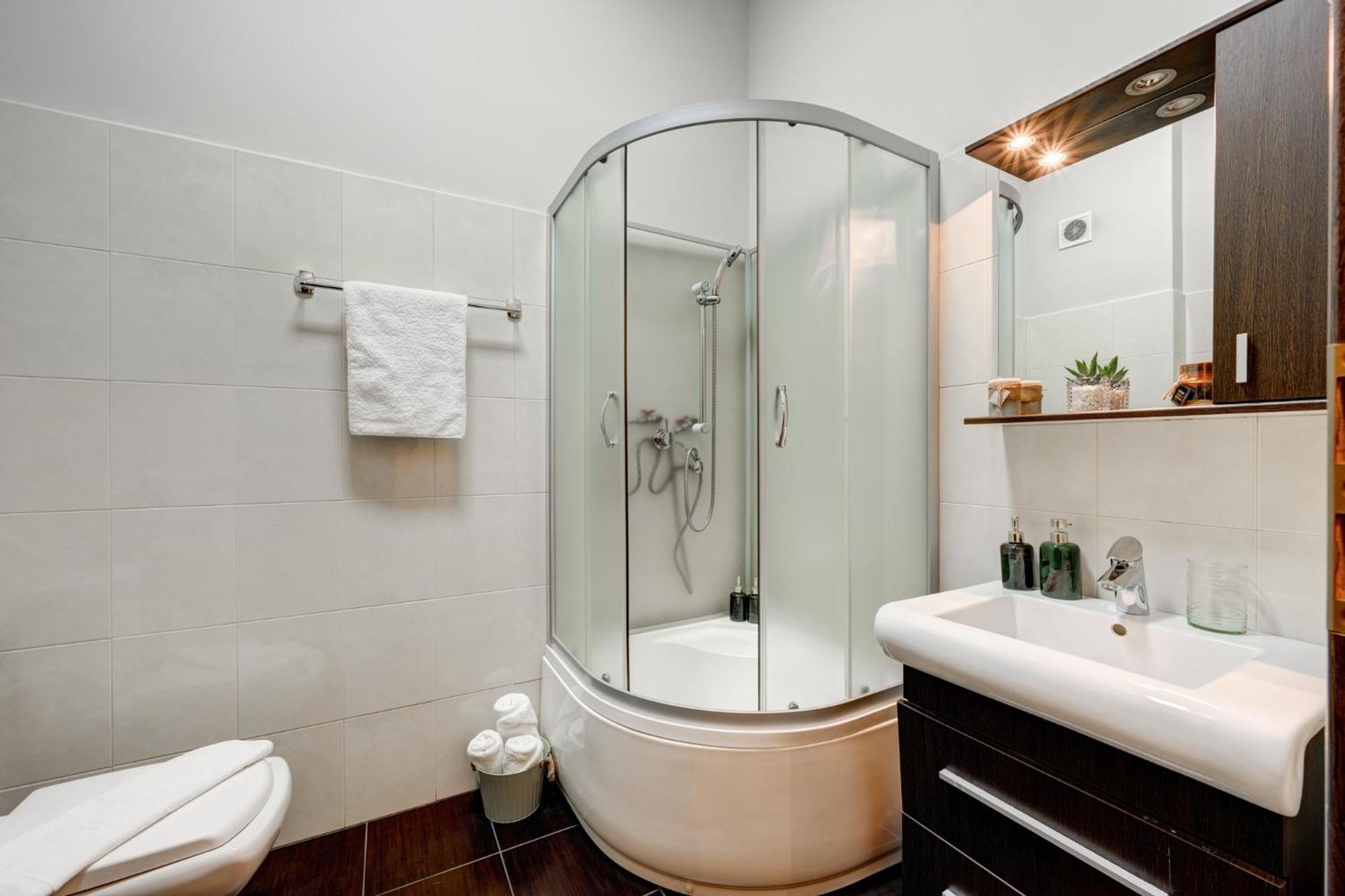 Holiday Apartments Букурещ Екстериор снимка