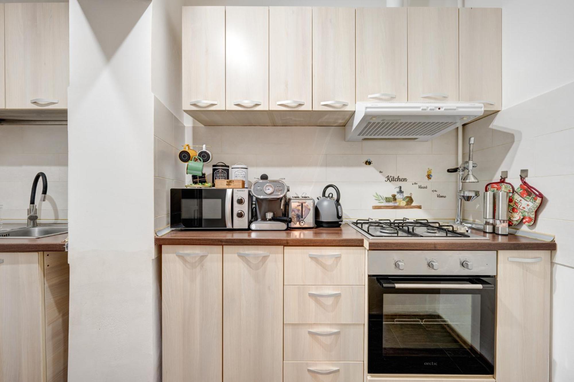 Holiday Apartments Букурещ Екстериор снимка
