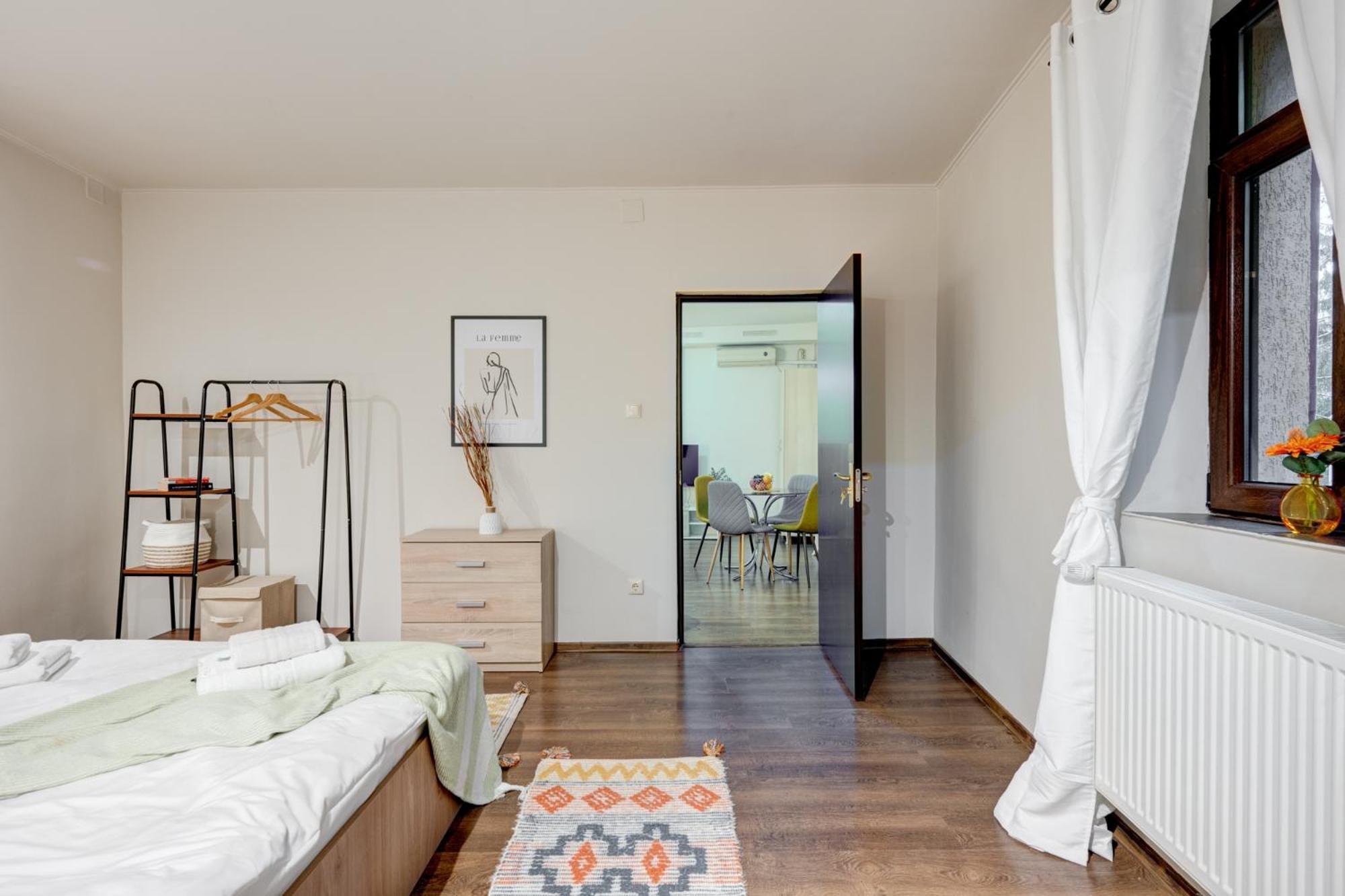 Holiday Apartments Букурещ Екстериор снимка