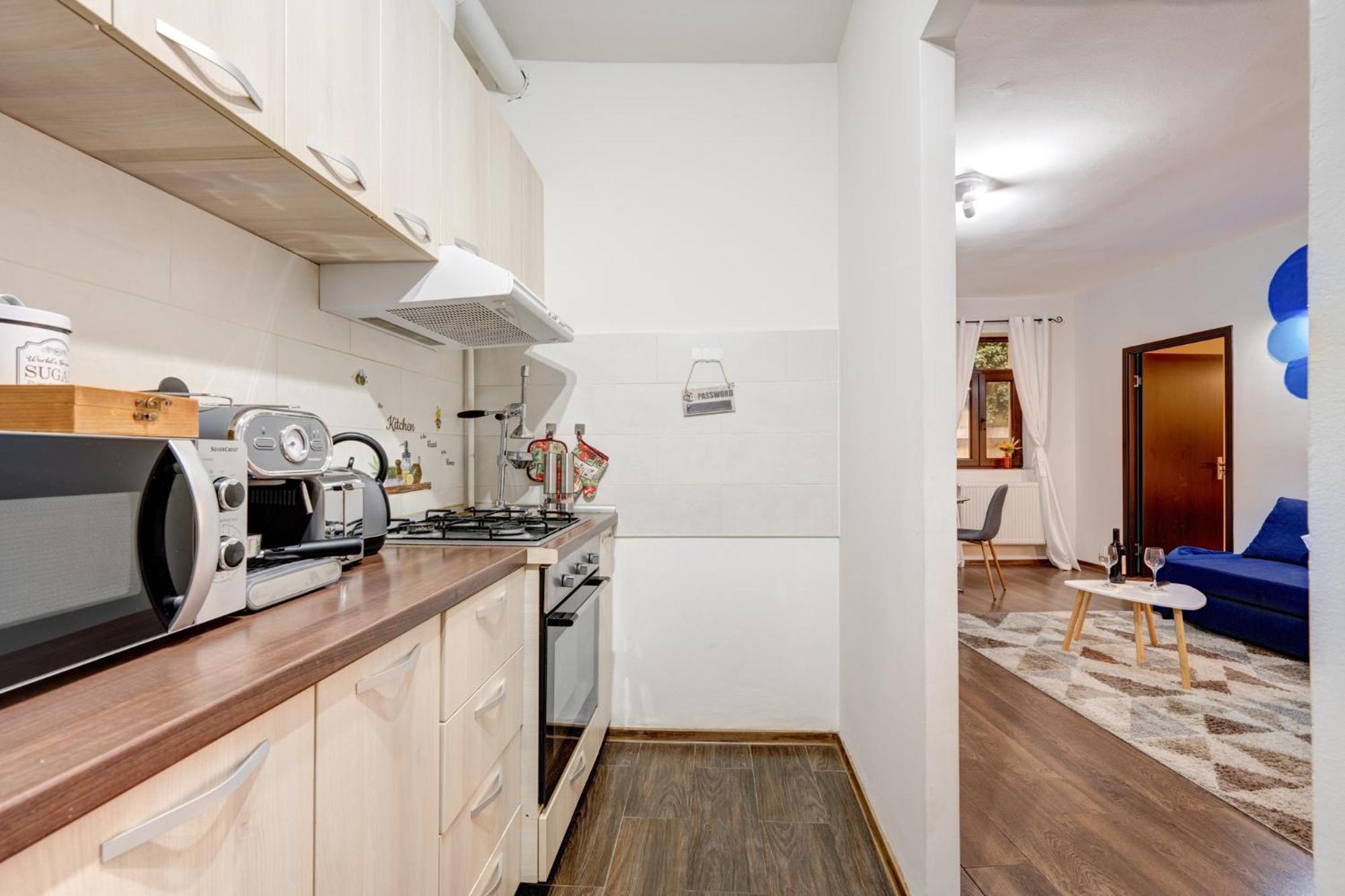 Holiday Apartments Букурещ Екстериор снимка